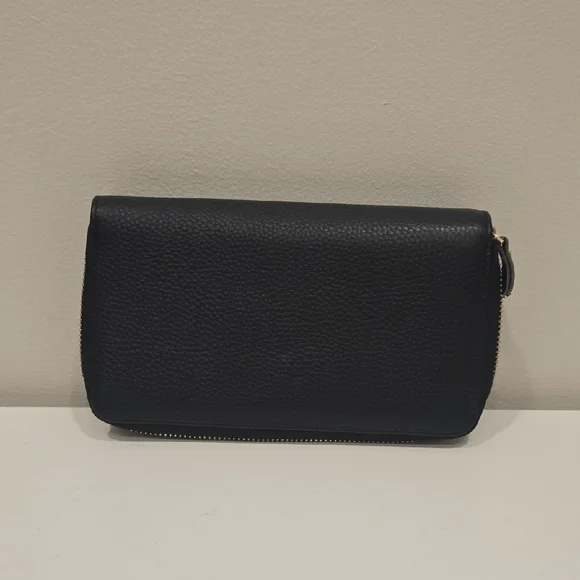 Black Leather Wallet - Picture 3 of 14